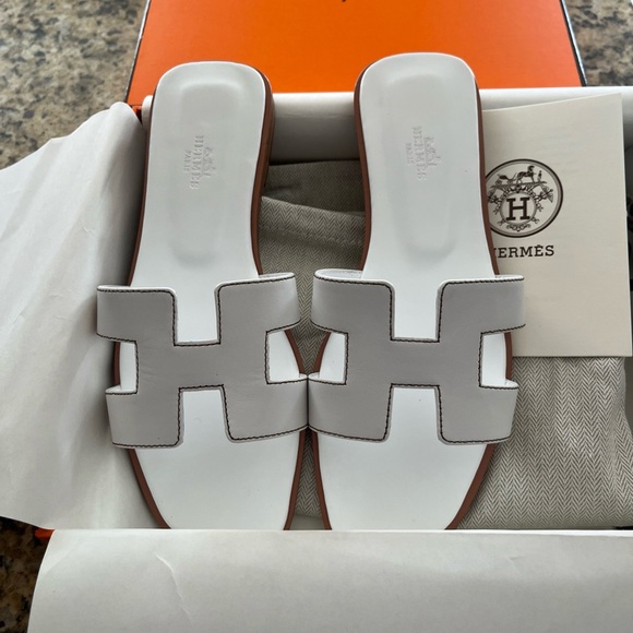 Hermes Shoes - Hermes Oran Sandals. 38